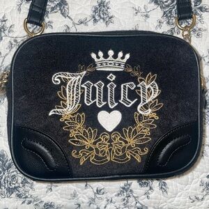 Juicy Couture Heritage crossbody